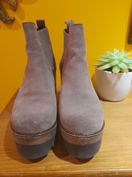 Botas em pele 38 pouco uso
