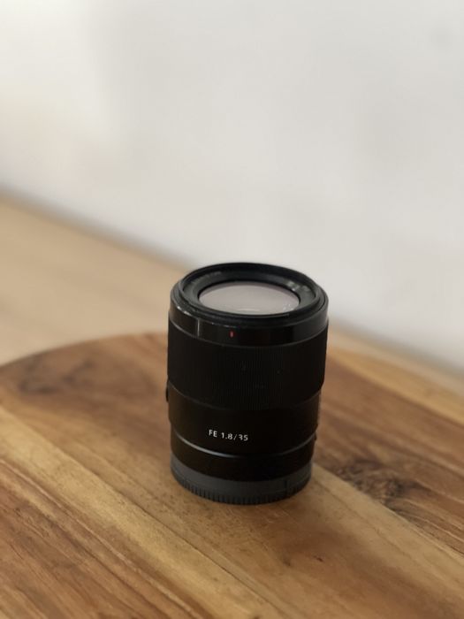 Objetiva Sony 35mm f/1.8