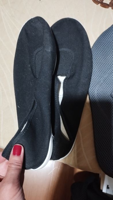 Sapatilhas ginástica e sapatos protetores água 43