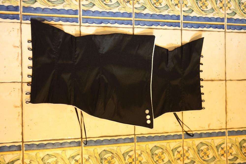 Spódnica koktajlowa biała z koła czarna obwódka tiul 38/M