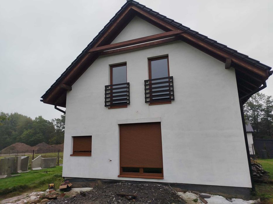 Mocowanie elementu do ściany zewnętrznych , mocowanie balustrad, belek