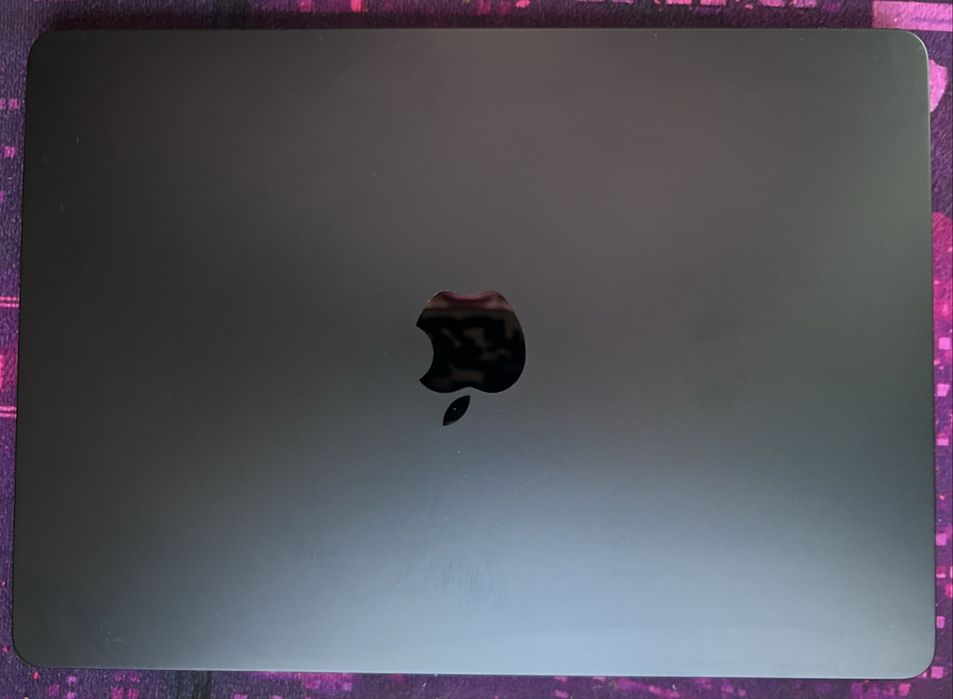 MacBook Air M2 13.6” 2022 / 8GB / 512GB / Battery 87%