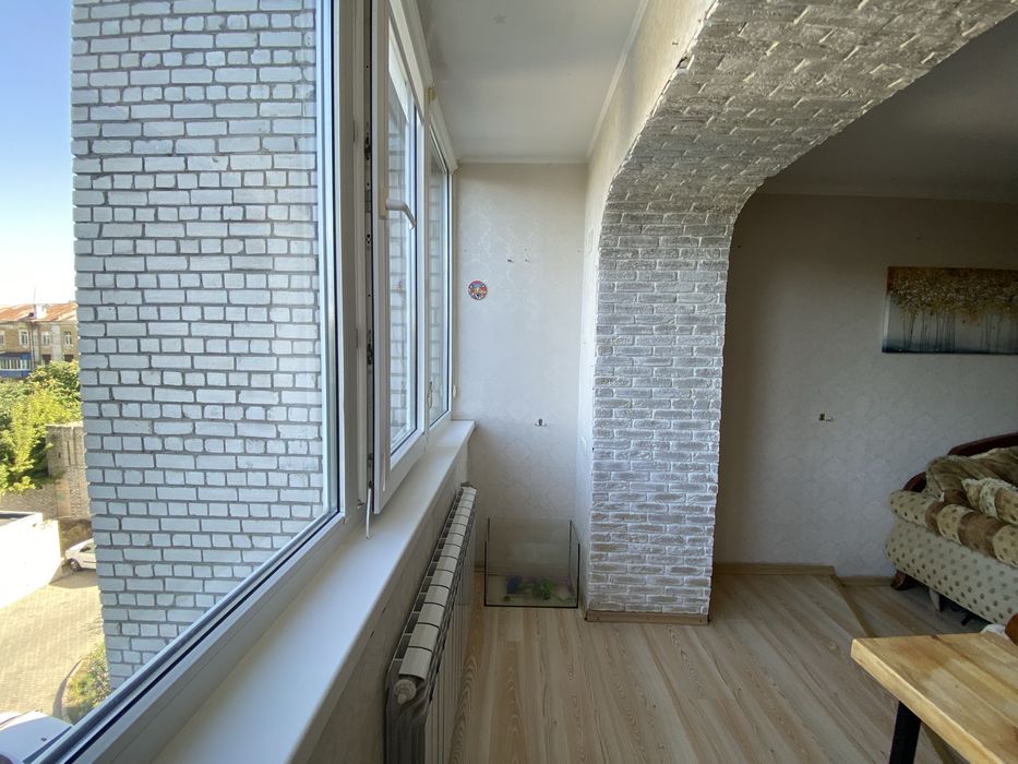 Продаю 2 кв. ул. Садовая - Пограничная , 73 кв.м.