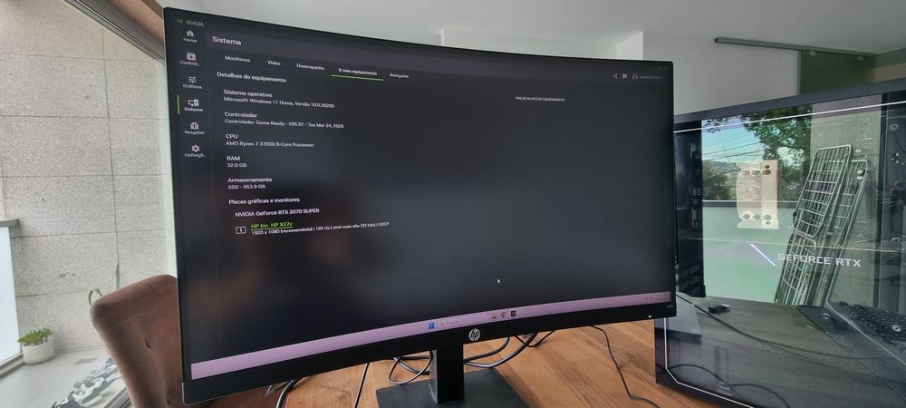 Asus Rog Strix GA15Dh com monitor HP x27c