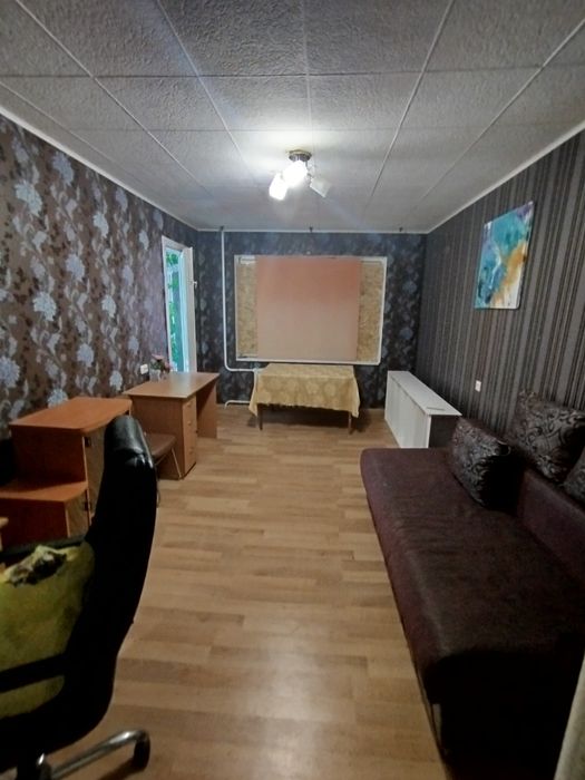 Продается 3комнатная квартира на Жилпоселке.