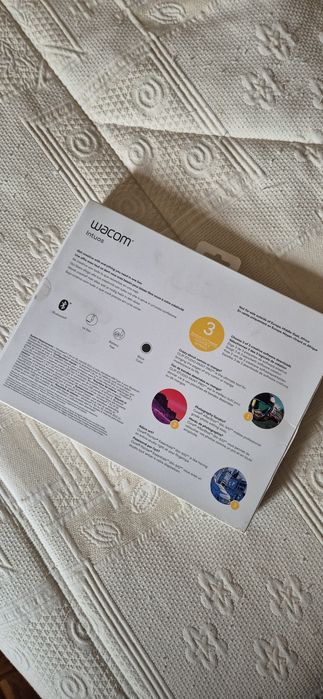 Wacom Intuos M - mesa digitalizadoras NOVA