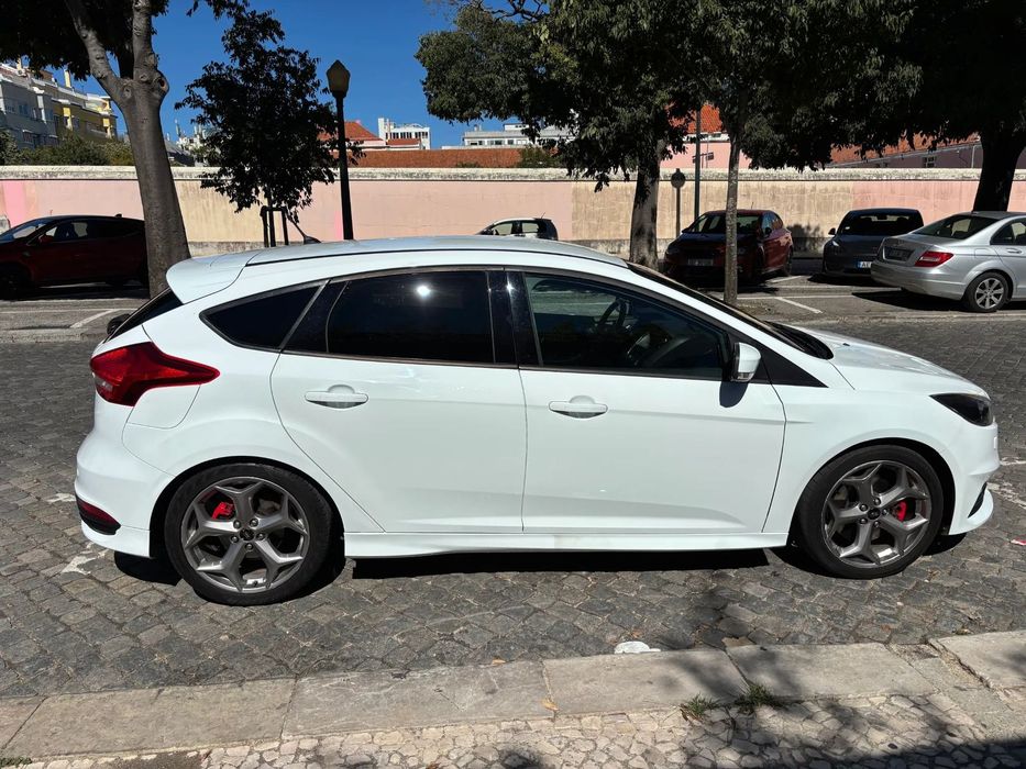 Ford Focus 2.0 EcoBoost ST