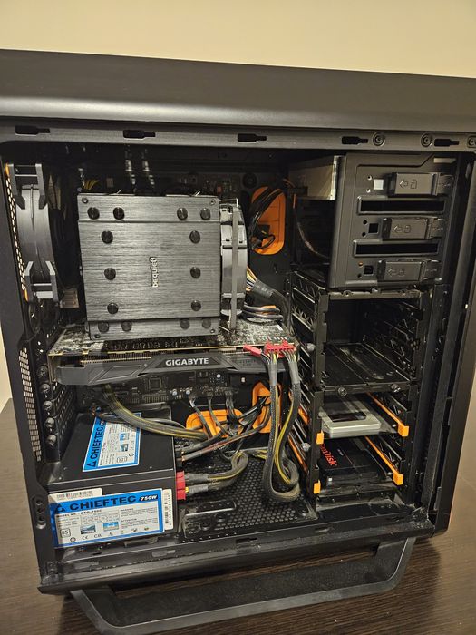 Komputer Intel  i7700k gtx 1080 Ti