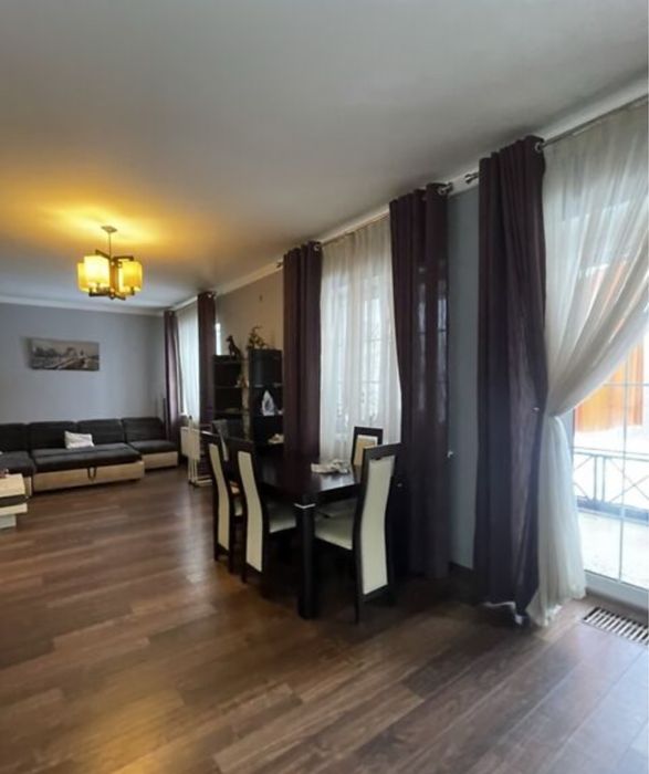 Оренда приватного будинку з зеленою зоною, терасою і гаражем.ЦЕНТР