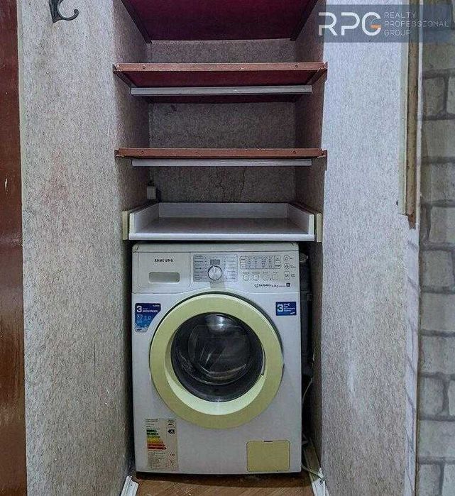 Продається 3к. квартира по вул. А.Солов'яненка,8  рк