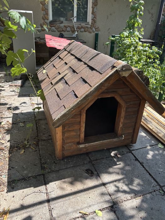 Будка для великого собаки