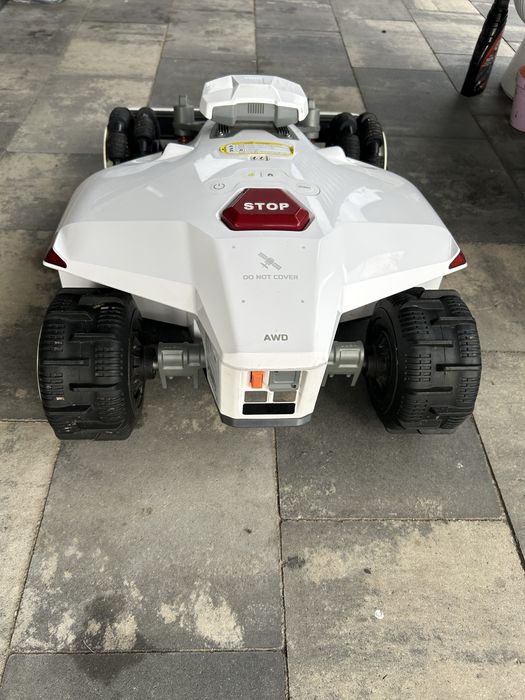Robot koszacy Luba 2 AWD 5000