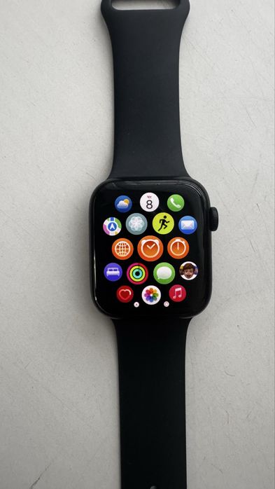 Продам Apple Watch SE2 midnigth 44mm