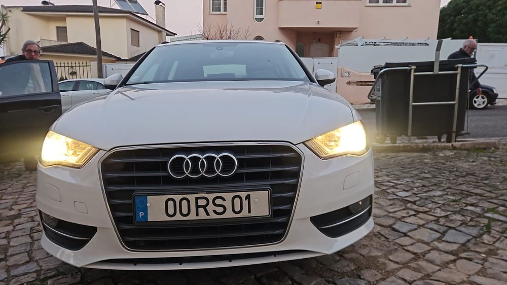 Audi A3 sportback 1.6 TDI ano 2016.   150km  único dono