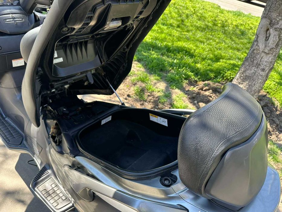 Suzuki Skywave 650 2002