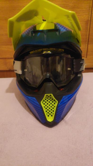 Capacete motocross MT Helmets