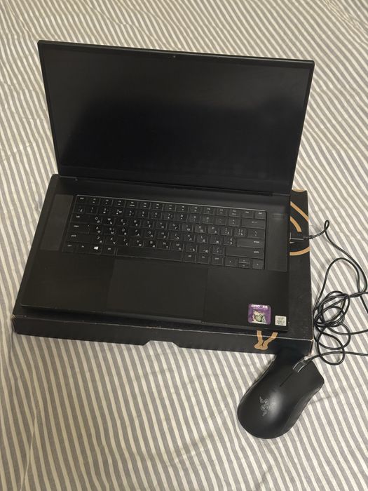 Ноутбук Razer Blade 15 Advanced i7-10875H RTX 2070 Super 16/1ТБ