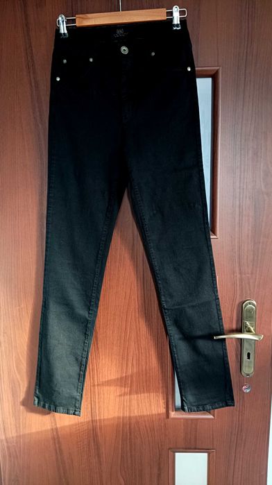 W 28 L 34 czarne spodnie rurki skinny