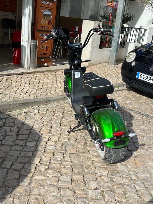 vendo scoter ilectrica por motivos de ter espaço