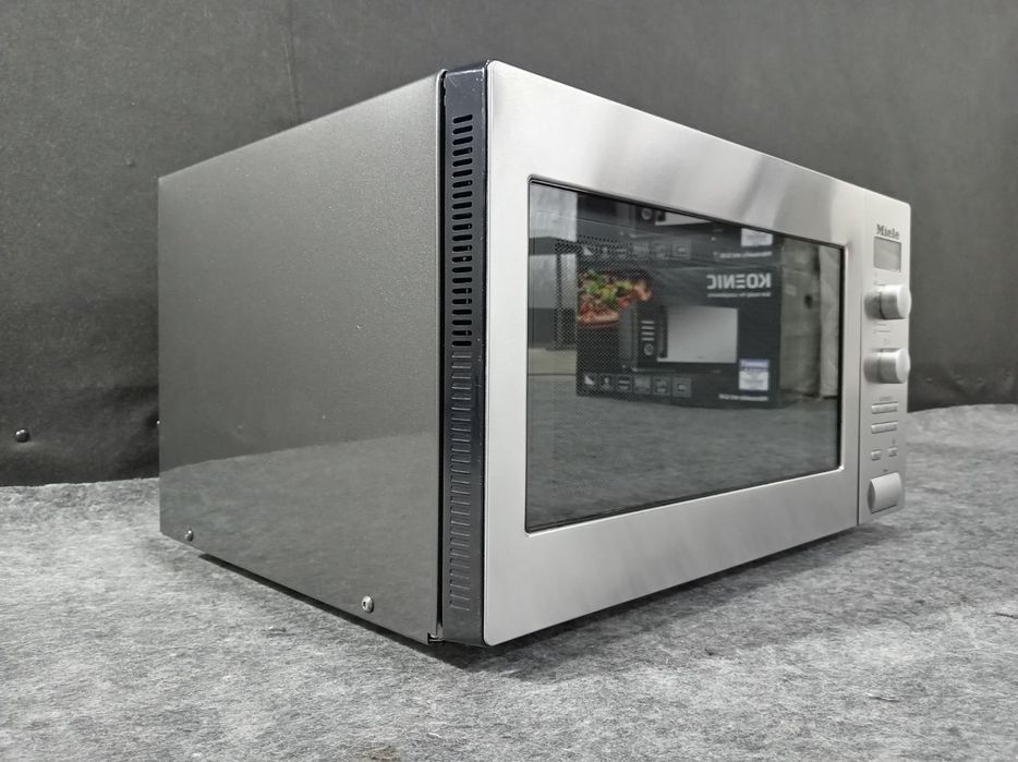 Мікрохвильовка Miele M 8201-1