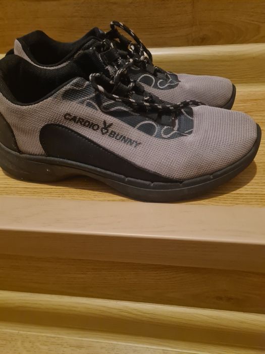 Do sprzedania buty sportowe