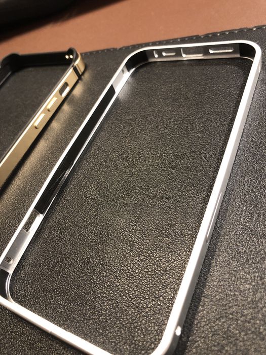 Capas iPhone 13 transparente e Molduras