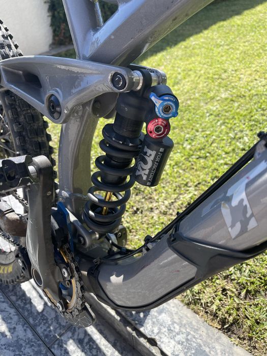 Bicicleta de downhill roda 26