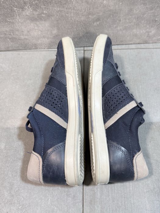 Кожаные кроссовки Ecco 42 р