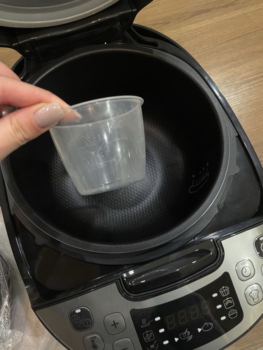 НОВА Мультиварка Moulinex