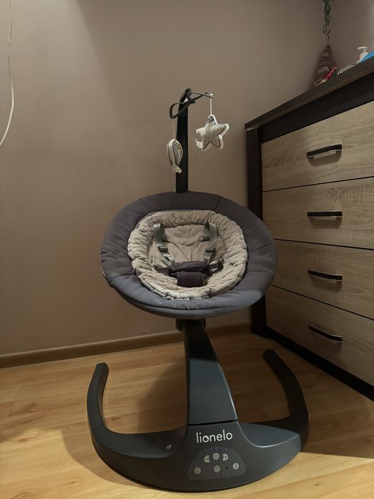 Leżaczek bujaczek Lionelo