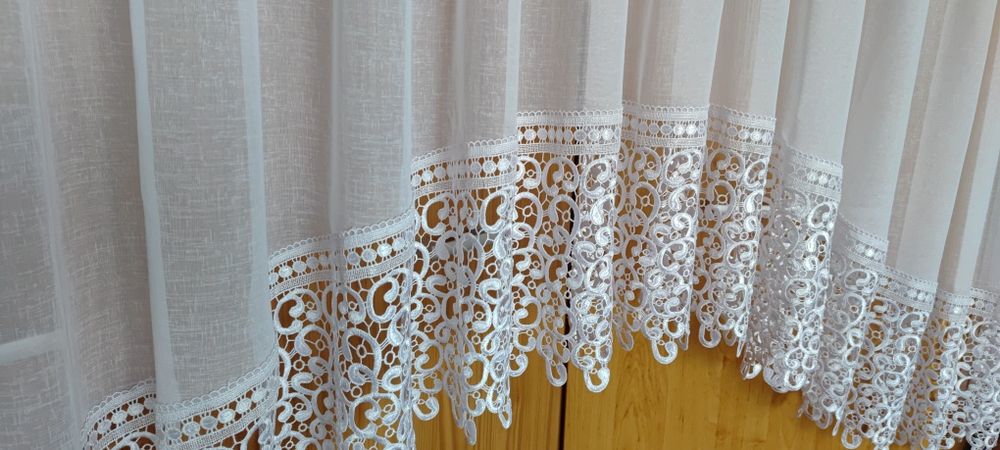 Nowa firanka z gipiurą 180 x 150/120cm