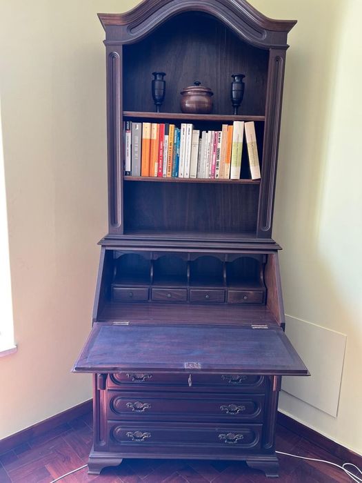 Papeleira / escrivaninha / secretária dobrável com estante e gavetas