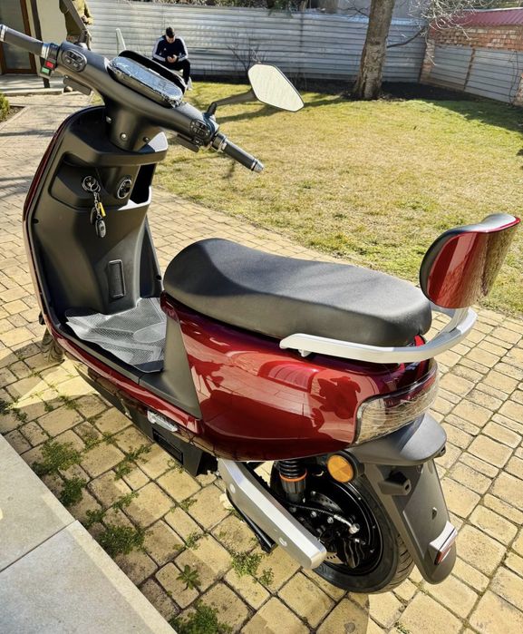 Електроскутер Eclipse червоний (2500Вт), оригінал + ГАРАНТІЯ