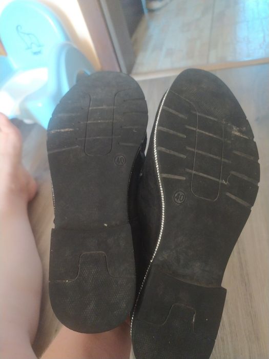 Buty sznurowane pantofle wiosenne jesienne trzewiki zamszowe 40