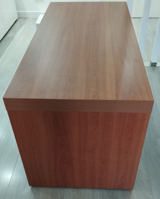 Secretária e estante de escritório