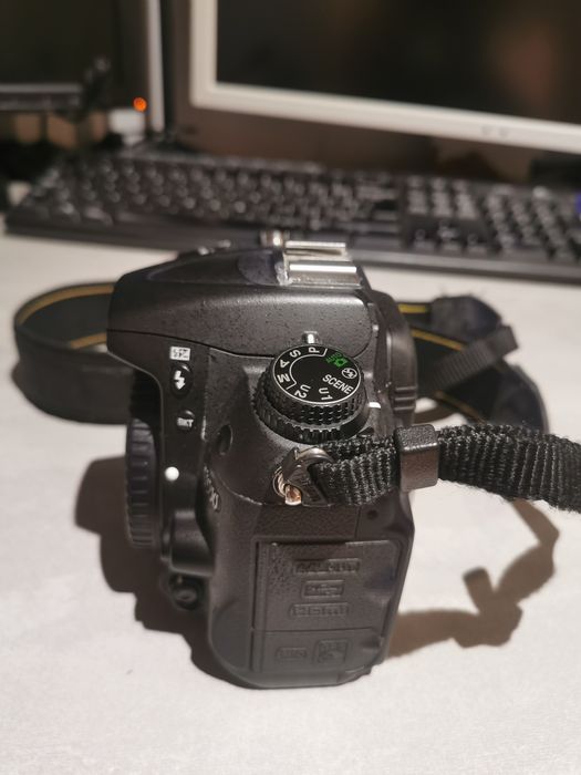 Nikon D7000 body + oryginalna bateria + ładowarka