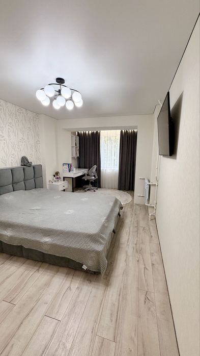 Продам 3-комнатную квартиру с дизайнерским ремонтом