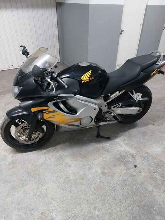 Vendo Honda cbr 600f