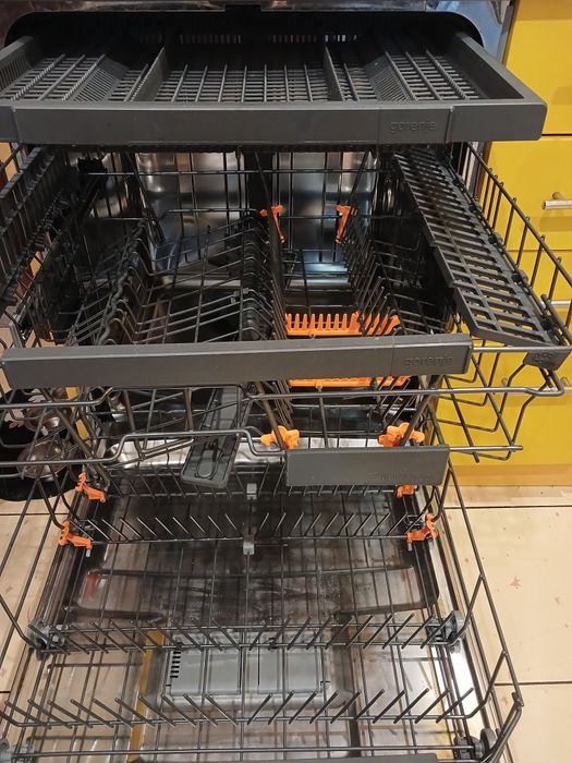 Посудомийна Гореніє на запчастини або під ремонт