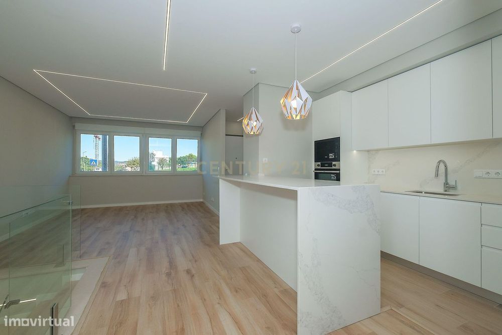 T2 + 1 Duplex - Murtal -Parede