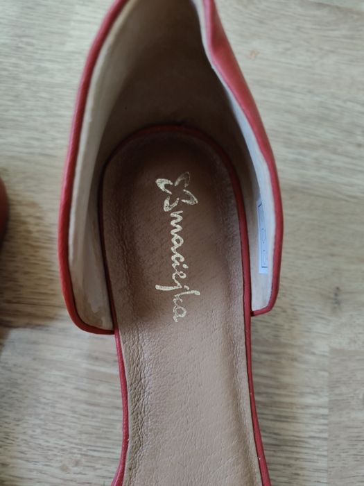 Nowe sandały Maciejka ze skóry r.40