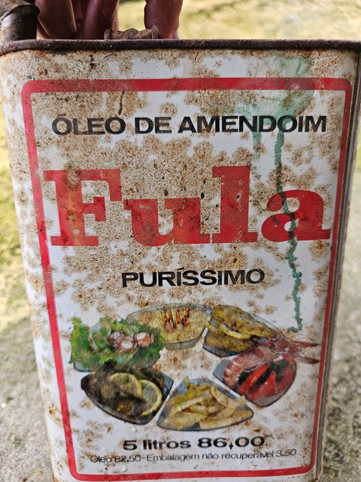 Lata antiga fula