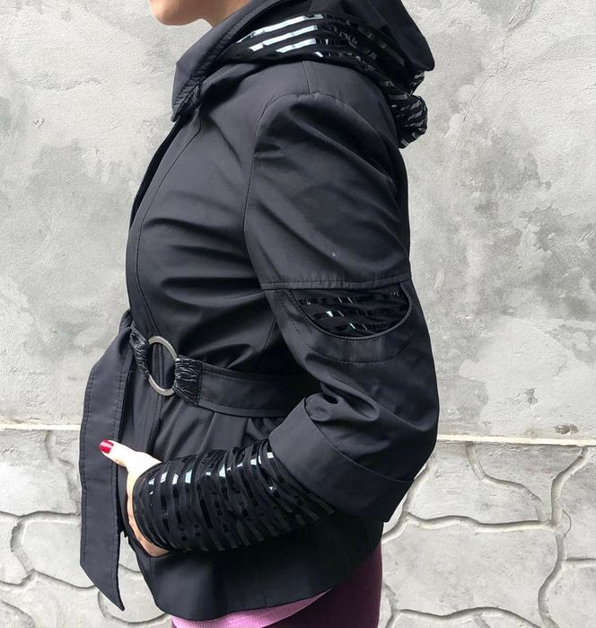 Жіноча куртка S/M весна осінь