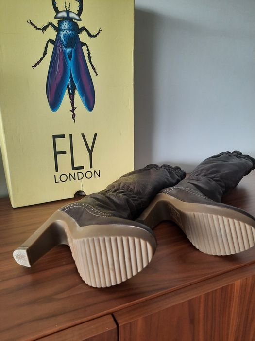 Botas castanhas de plataforma Fly London