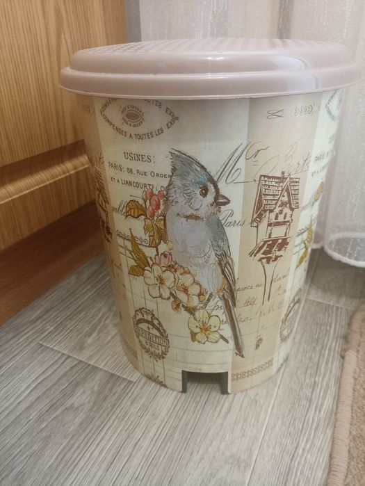 Ведро для мусора