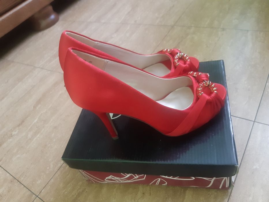 Buty, Taccardi, szpilki czerwone, czółenka, półbuty, wesele, sylwester