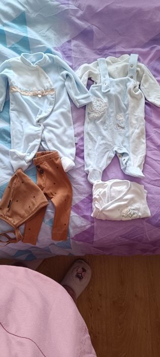 Roupa para bebê semi nova