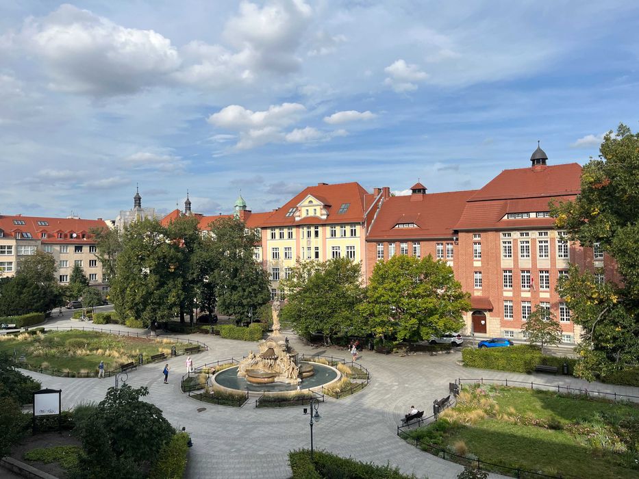 2 pokoje po remoncie | główne zdjęcie z balkonu | parking | centrum Opola