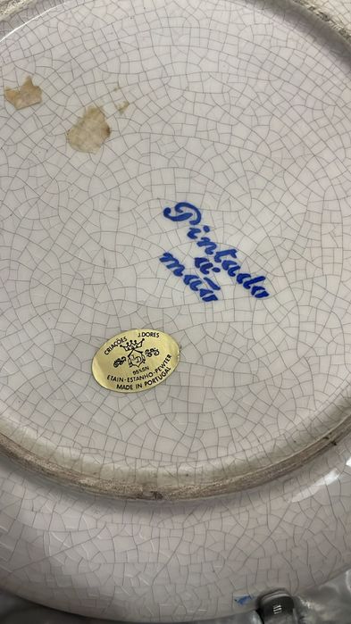 Prato em Cerâmica com Estanho