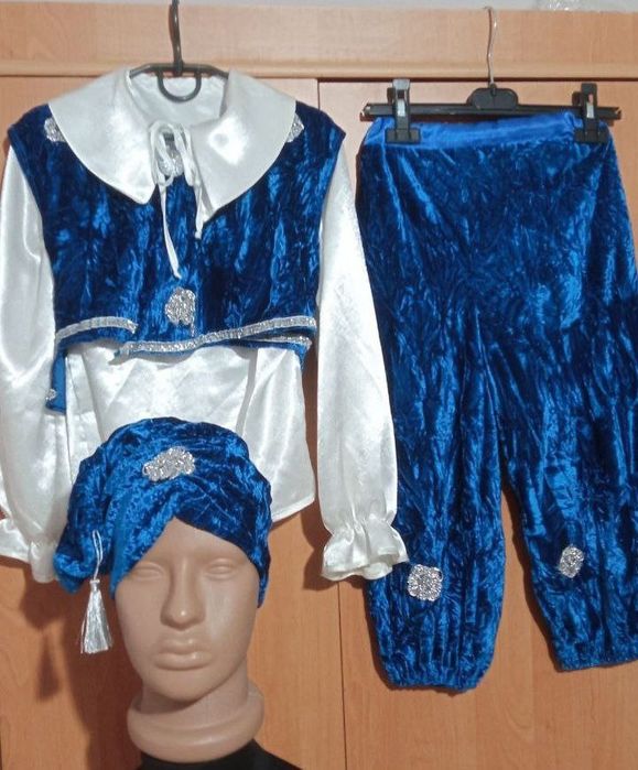 Карнавальні костюми Принц,Король,Мушкетер,Гном,Єльф,Сніговик 98-150 р.